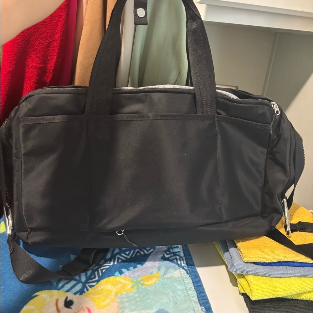 Lululemon Athletica Black Travel Duffel Bag - Picture 8 of 11